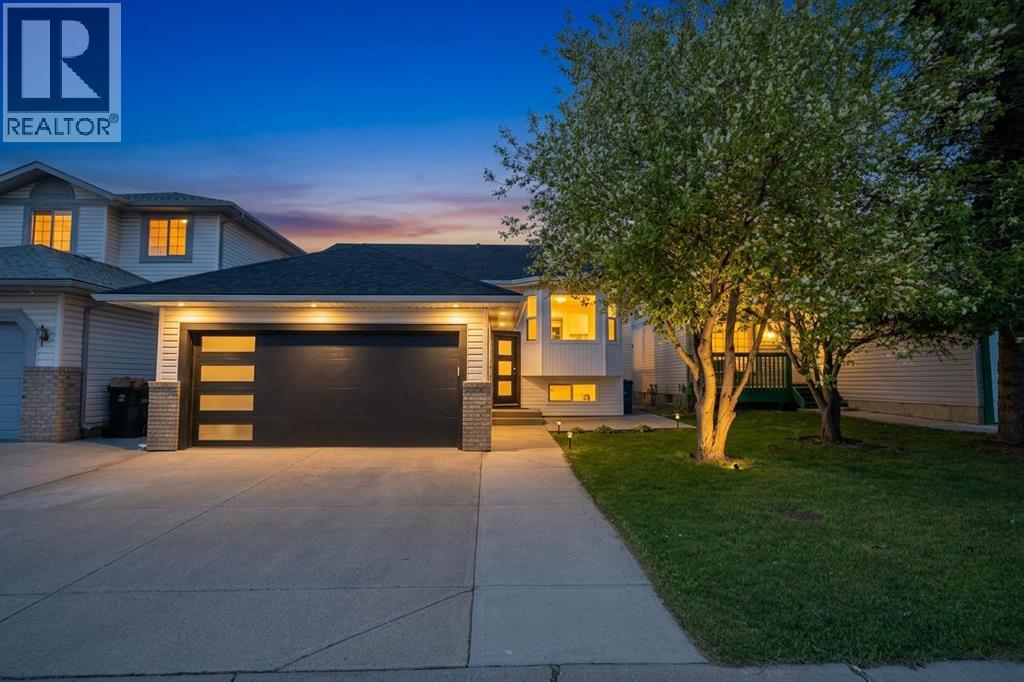 215 Del Ray Road Ne, Calgary, Alberta T1Y 6V9 - Photo 1 - A2313954