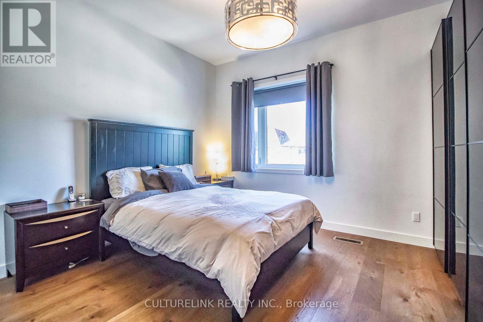 Upper - 121 Montrose Avenue, Toronto, Ontario  M6J 2T6 - Photo 12 - C13172540