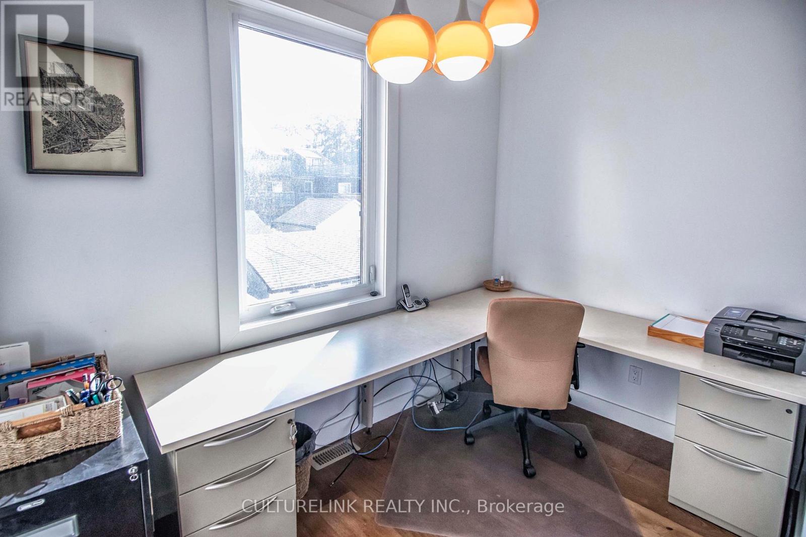 Upper - 121 Montrose Avenue, Toronto, Ontario  M6J 2T6 - Photo 15 - C13172540