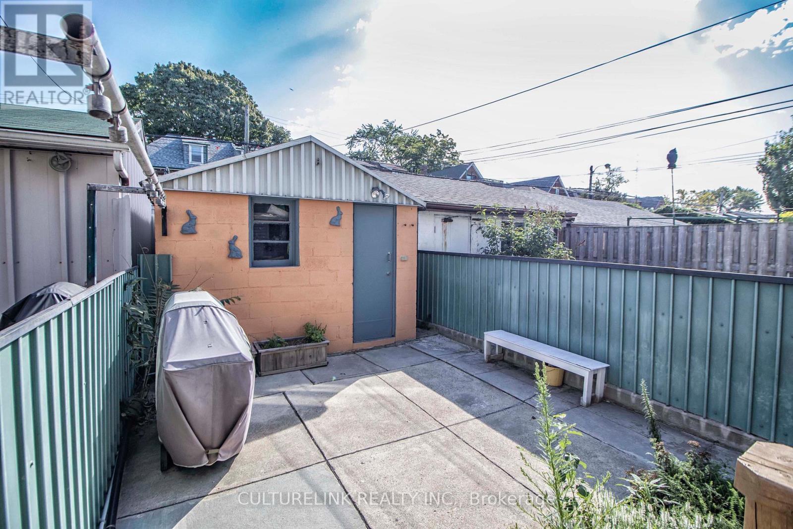 Upper - 121 Montrose Avenue, Toronto, Ontario  M6J 2T6 - Photo 19 - C13172540