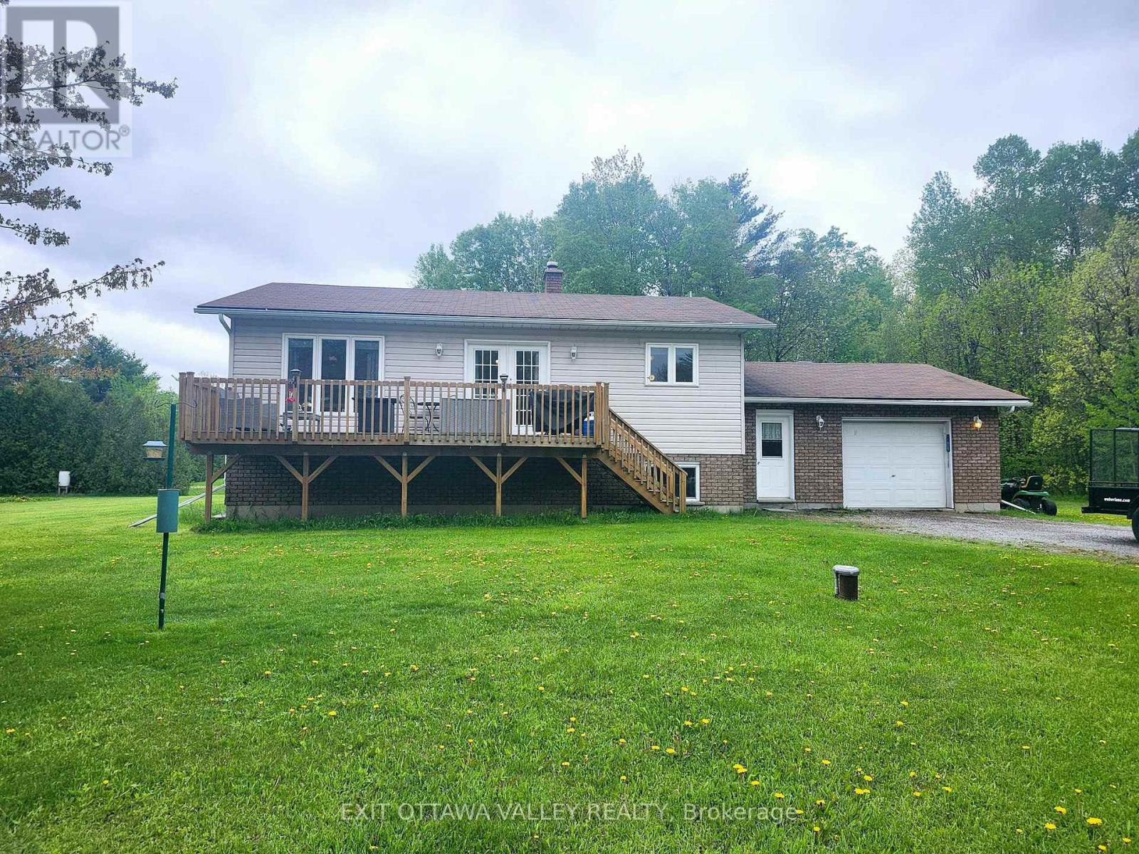 2943 B LINE ROAD, Laurentian Valley, Ontario