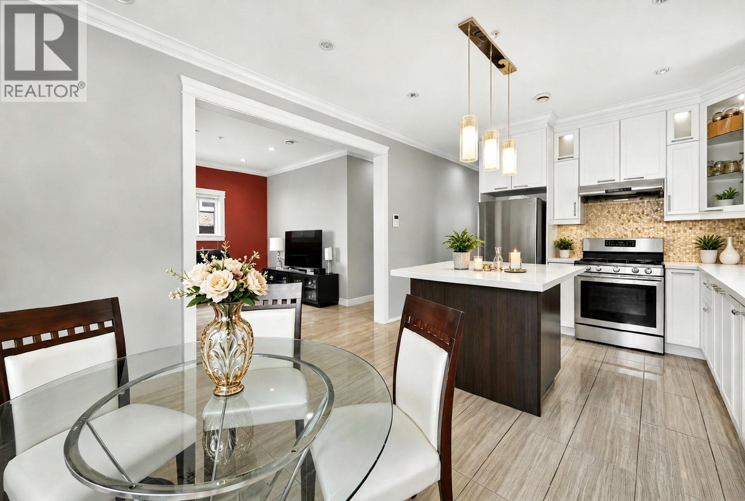 3034 Kings Avenue, Vancouver, British Columbia  V5R 4T2 - Photo 4 - R3124597