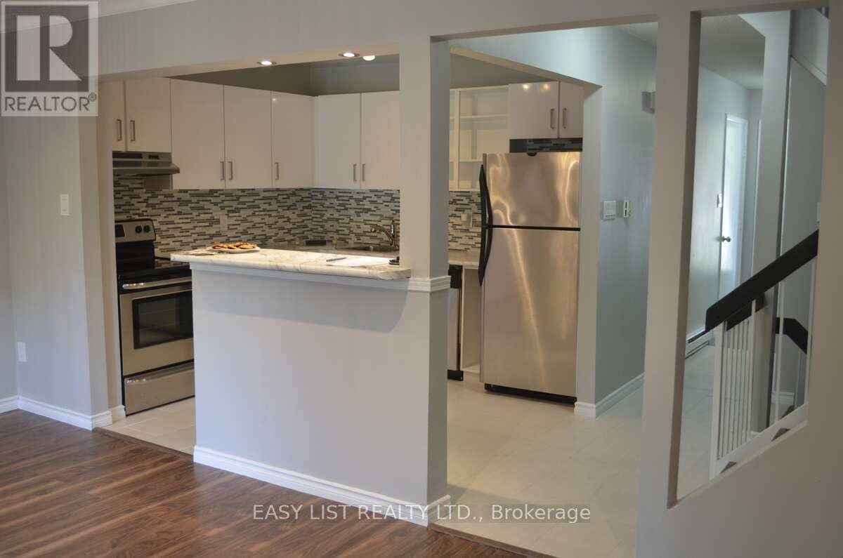 C - 5555 Montevideo Road, Mississauga, Ontario  L5N 3S3 - Photo 4 - W13172490
