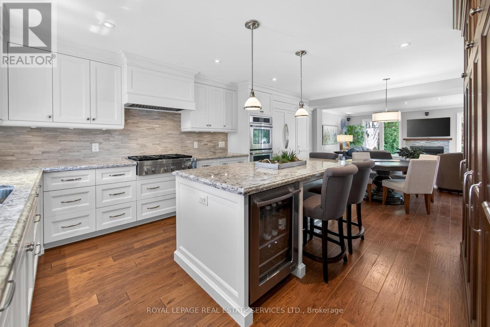 1705 Mazo Crescent, Mississauga, Ontario  L5J 1Y9 - Photo 10 - W13172502