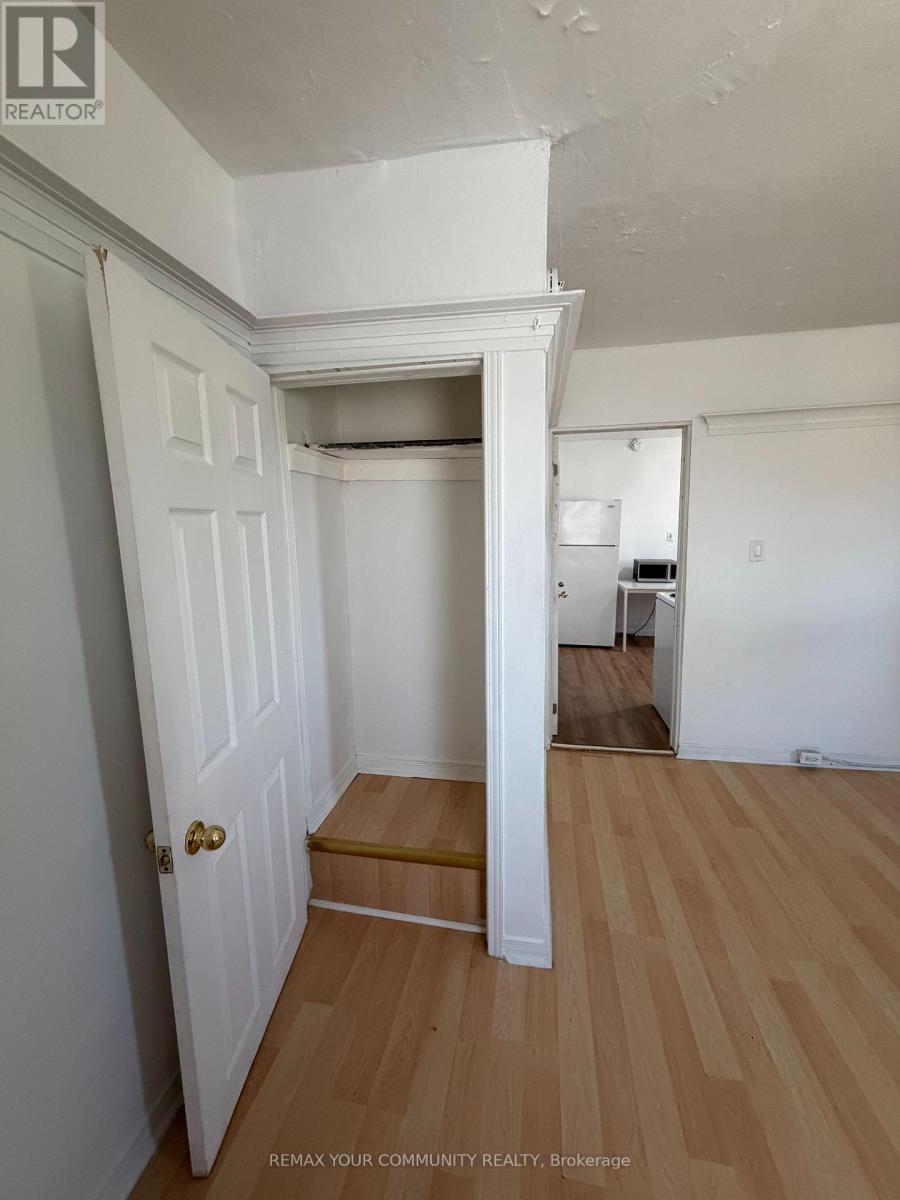 214 Earlscourt Avenue, Toronto, Ontario M6E 4B1 - Photo 10 - W13172536