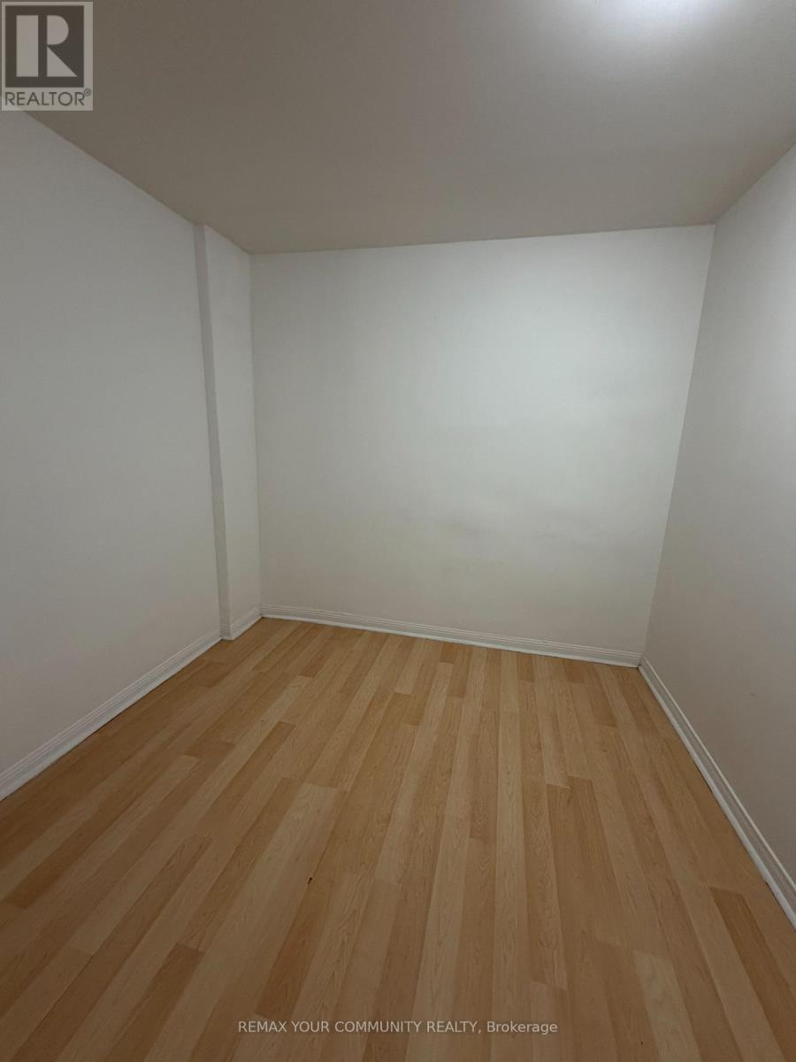 214 Earlscourt Avenue, Toronto, Ontario M6E 4B1 - Photo 13 - W13172536