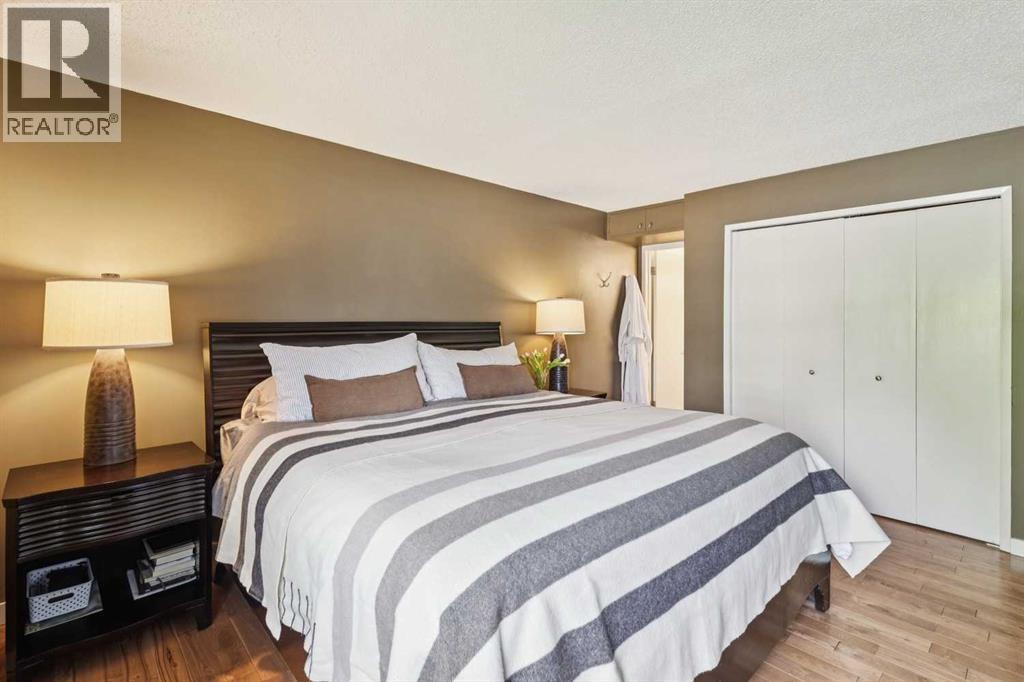 68 Woodmont Rise Sw, Calgary, Alberta  T2W 4L5 - Photo 29 - A2309817