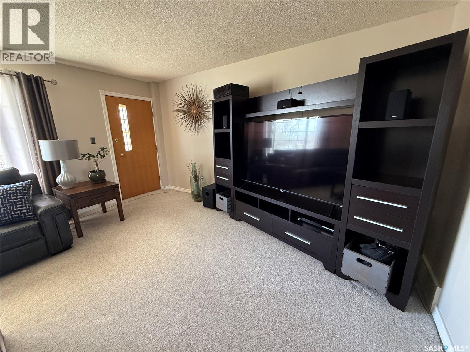 1009 First Street, Estevan, Saskatchewan  S4A 0G7 - Photo 12 - SK037055