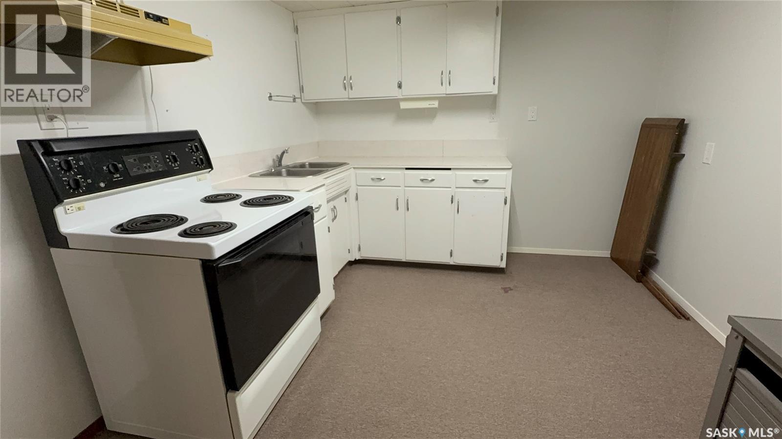 1009 First Street, Estevan, Saskatchewan  S4A 0G7 - Photo 22 - SK037055