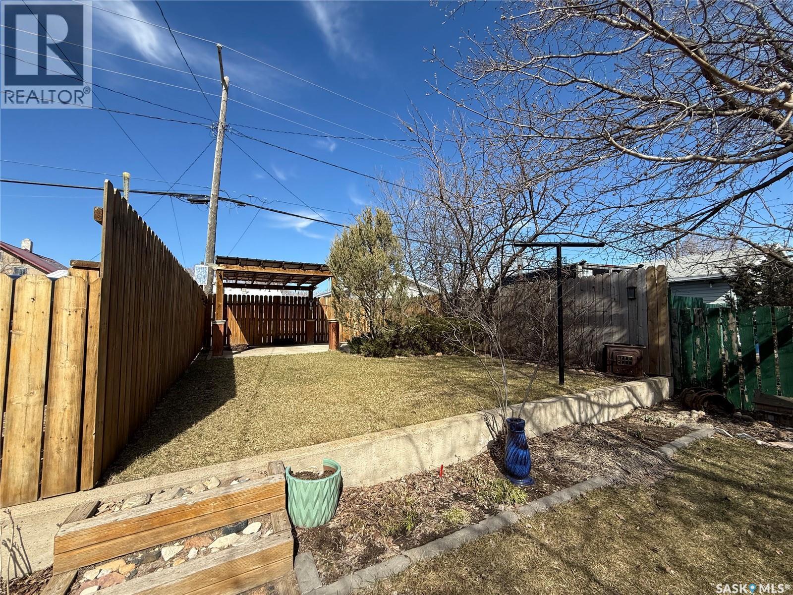1009 First Street, Estevan, Saskatchewan  S4A 0G7 - Photo 31 - SK037055