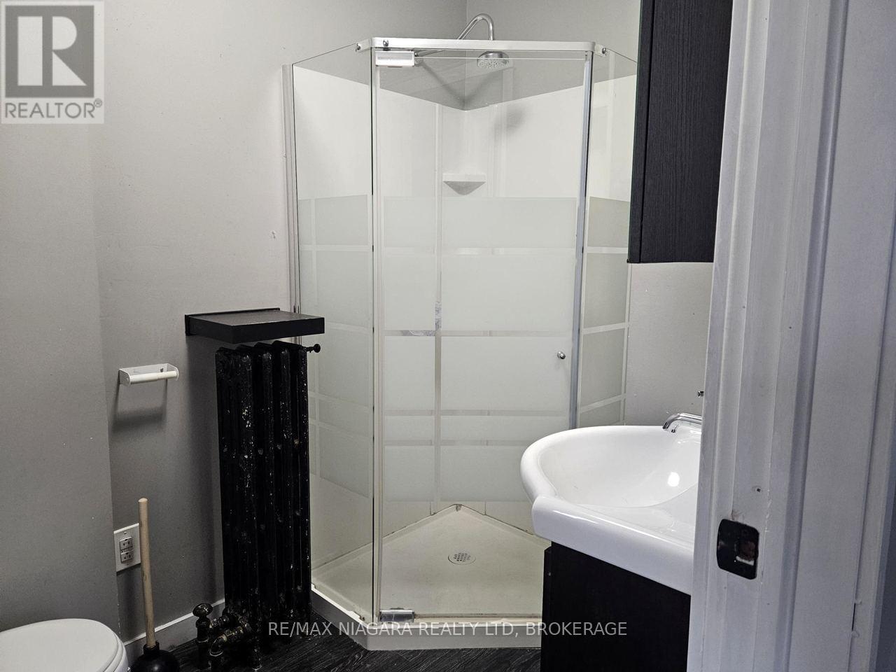 2 - 23 Avenue Place, Welland, Ontario  L3B 4B2 - Photo 16 - X13172548