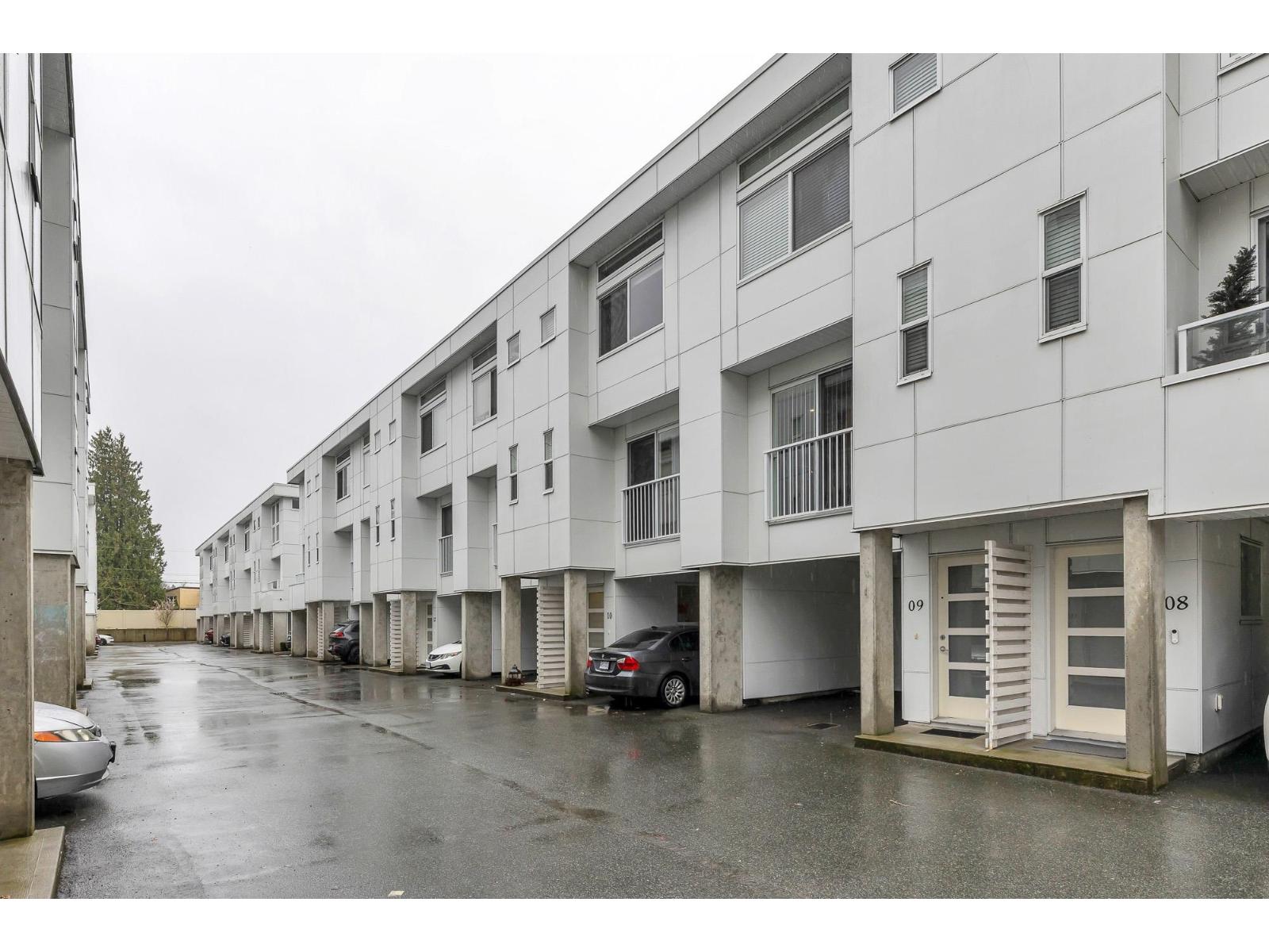 10 2505 Ware Street, Abbotsford, British Columbia  V2S 3E2 - Photo 2 - R3099150