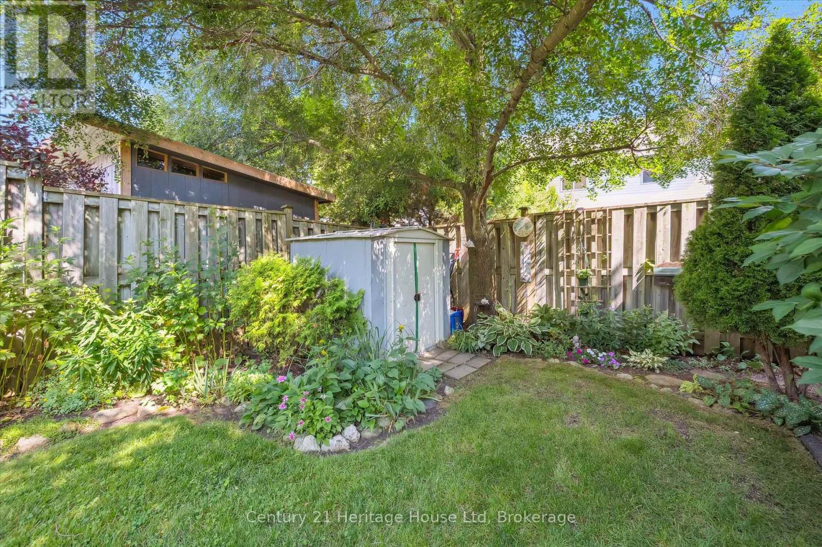 229 Silurian Drive, Guelph (Grange Road), Ontario  N1E 7B8 - Photo 36 - X13172556