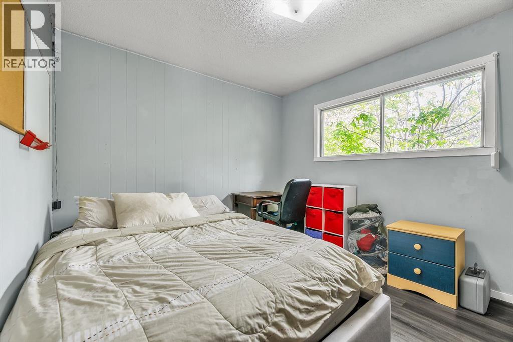 3156 Blakiston Drive NW, Calgary, Alberta  T2L 1L8 - Photo 19 - A2313668