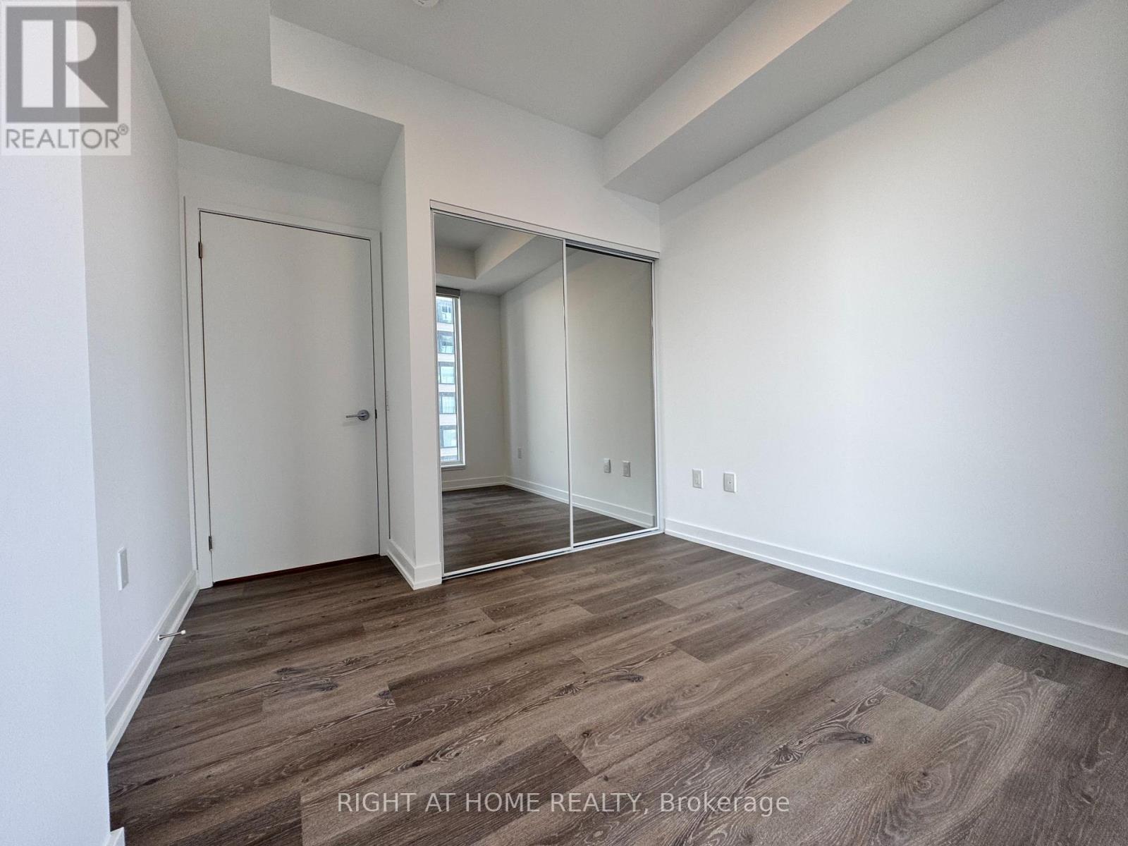 1408 - 395 Square One Drive, Mississauga, Ontario  L5B 0P6 - Photo 21 - W13172558