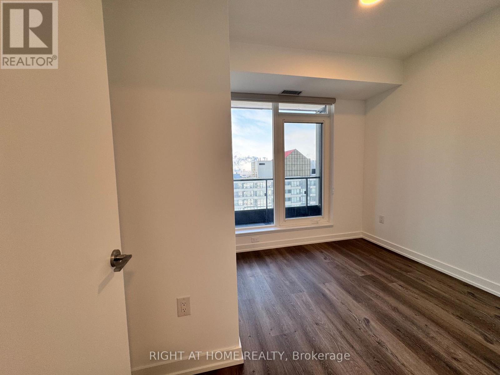 1408 - 395 Square One Drive, Mississauga, Ontario  L5B 0P6 - Photo 26 - W13172558