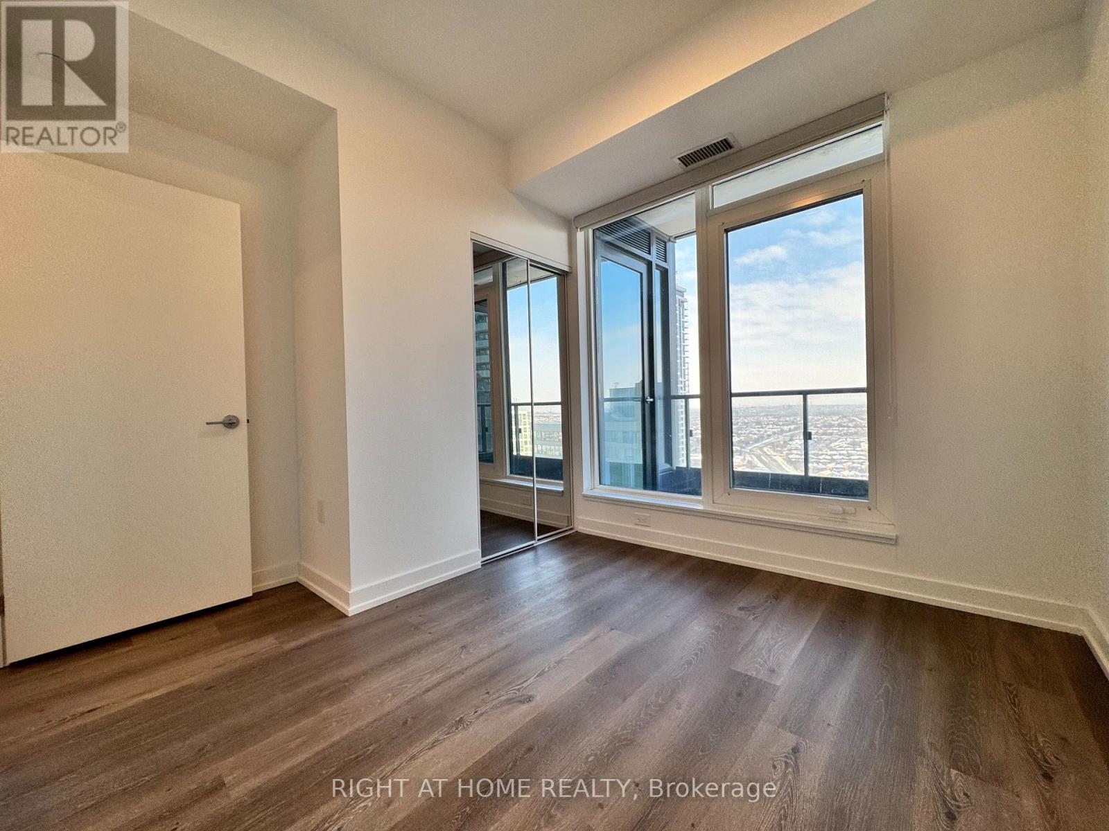 1408 - 395 Square One Drive, Mississauga, Ontario  L5B 0P6 - Photo 27 - W13172558