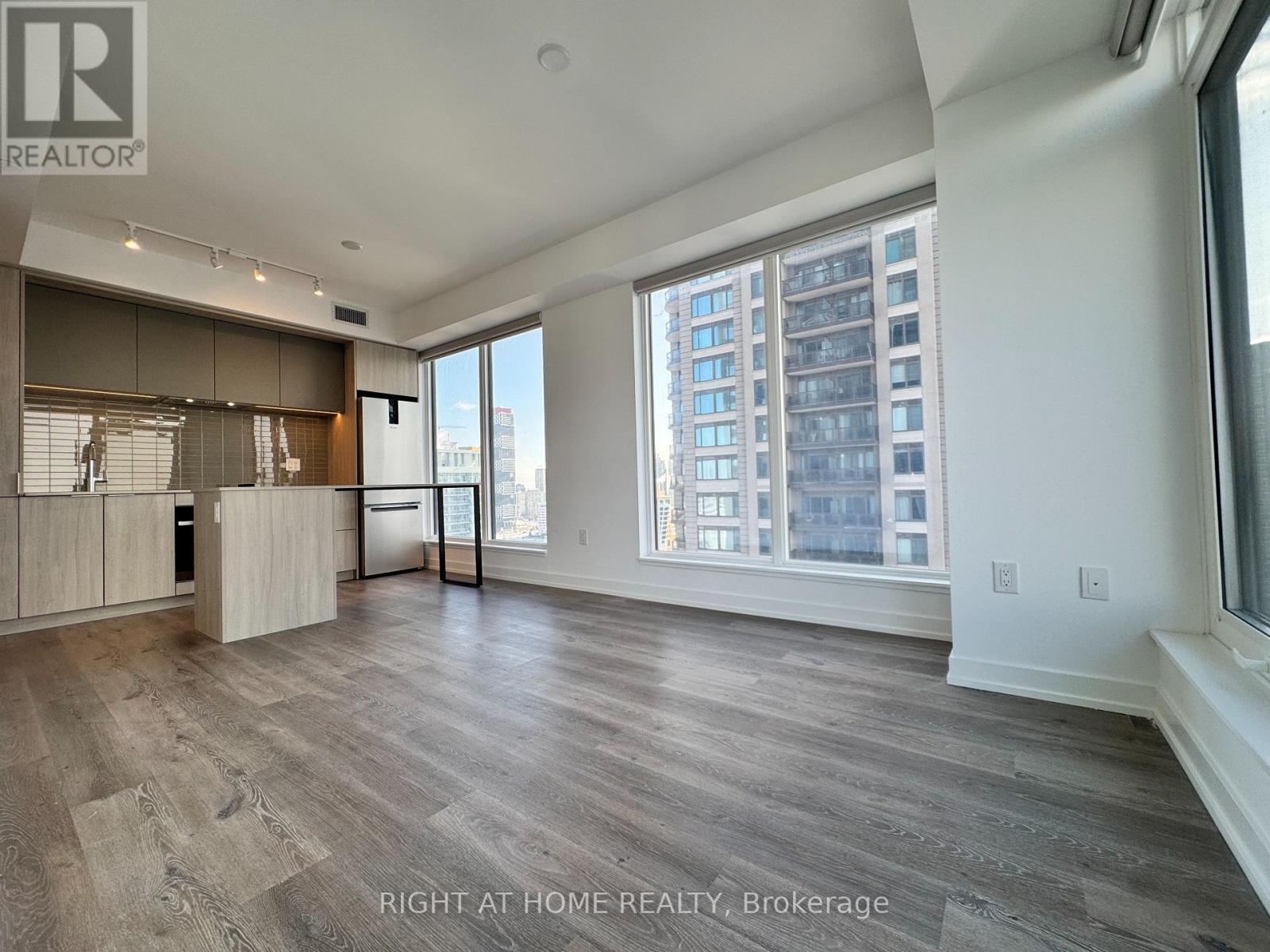 1408 - 395 Square One Drive, Mississauga, Ontario  L5B 0P6 - Photo 37 - W13172558