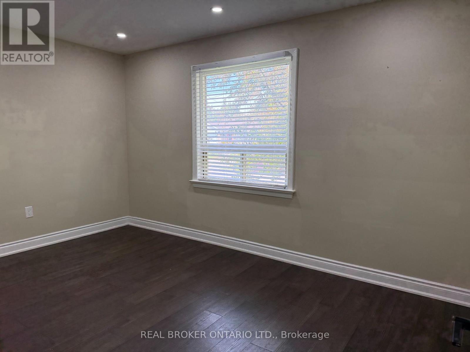 Main - 4 Keats Avenue, Halton Hills, Ontario  L7G 1T4 - Photo 10 - W13172566