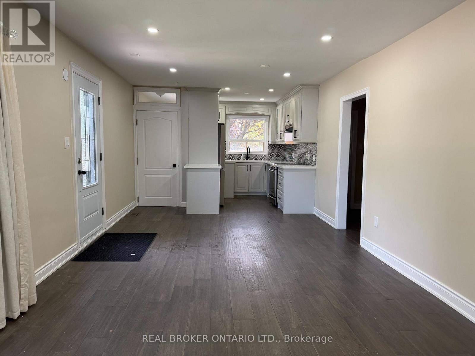 Main - 4 Keats Avenue, Halton Hills, Ontario  L7G 1T4 - Photo 3 - W13172566