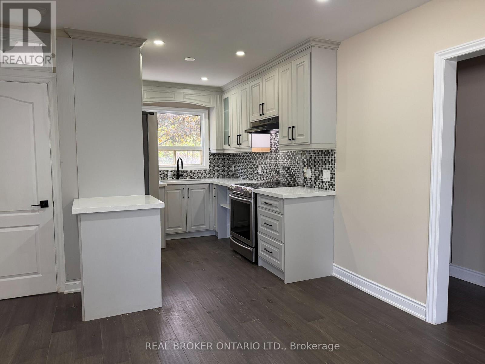 Main - 4 Keats Avenue, Halton Hills, Ontario  L7G 1T4 - Photo 5 - W13172566