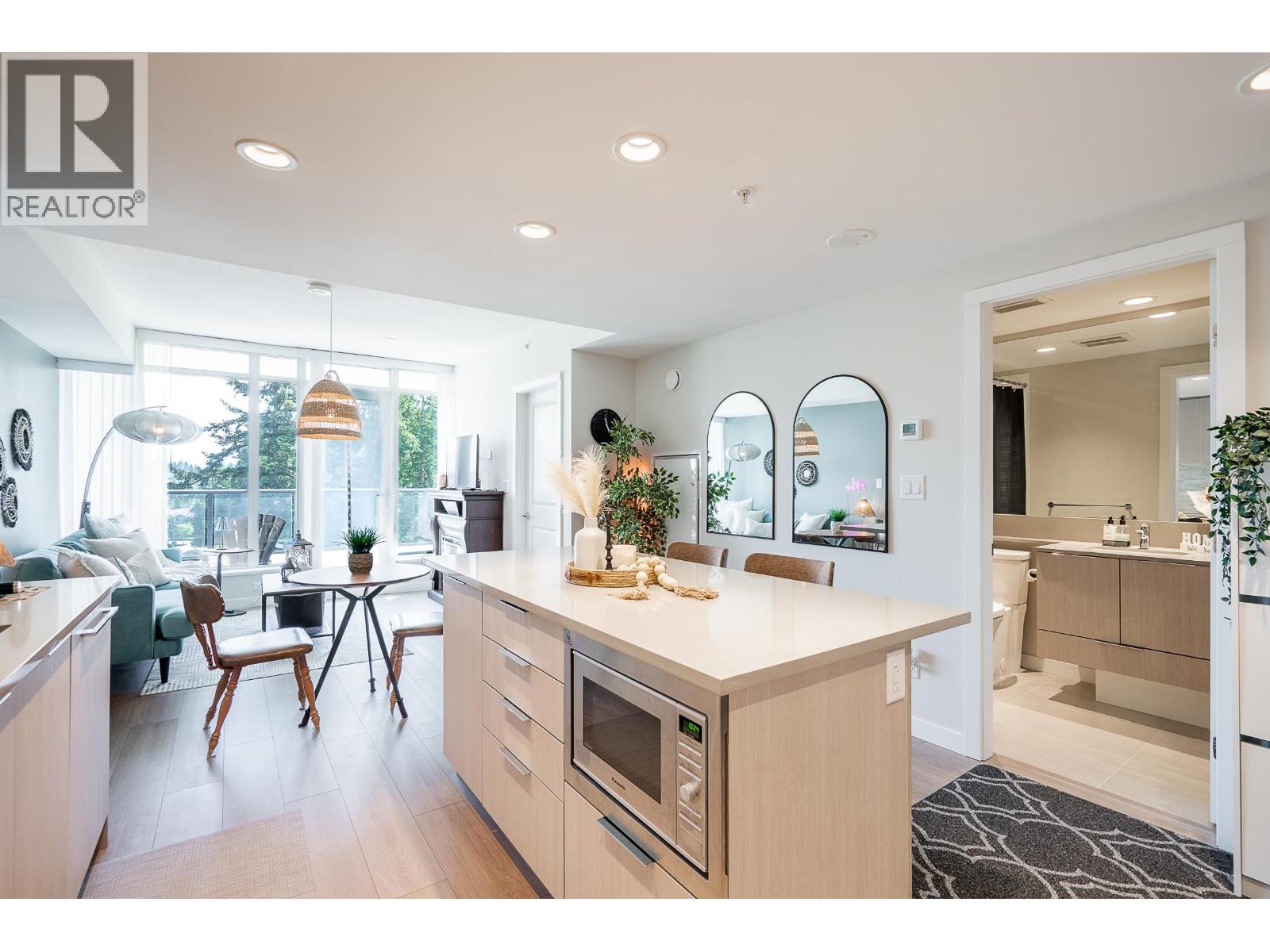 1104 1182 WESTWOOD STREET, Coquitlam, British Columbia