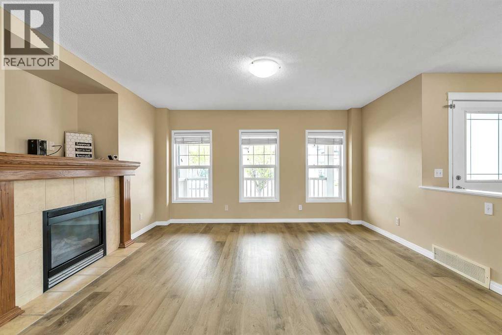 247 Evermeadow Avenue Sw, Calgary, Alberta  T2Y 4X2 - Photo 7 - A2310108