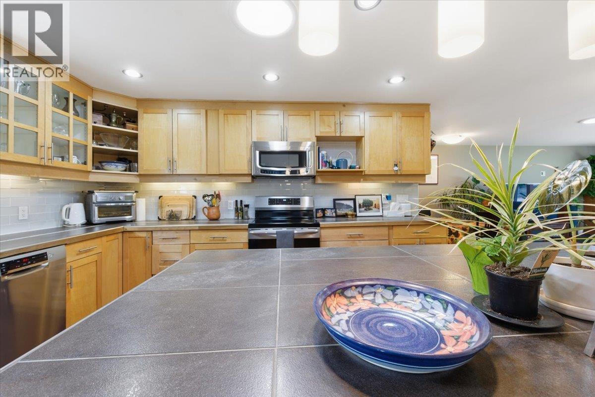 3002 20th Street, Vernon, British Columbia  V1T 4C5 - Photo 14 - 10388626