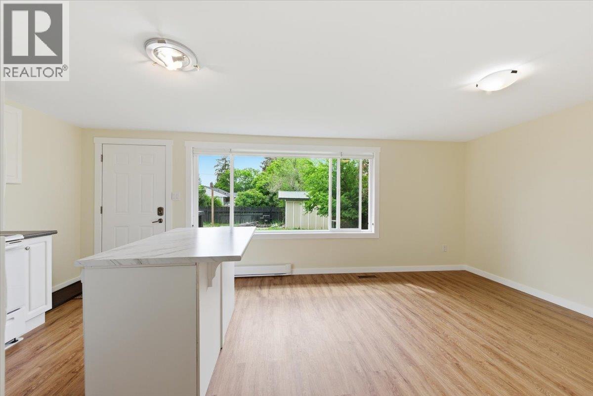 3002 20th Street, Vernon, British Columbia  V1T 4C5 - Photo 36 - 10388626
