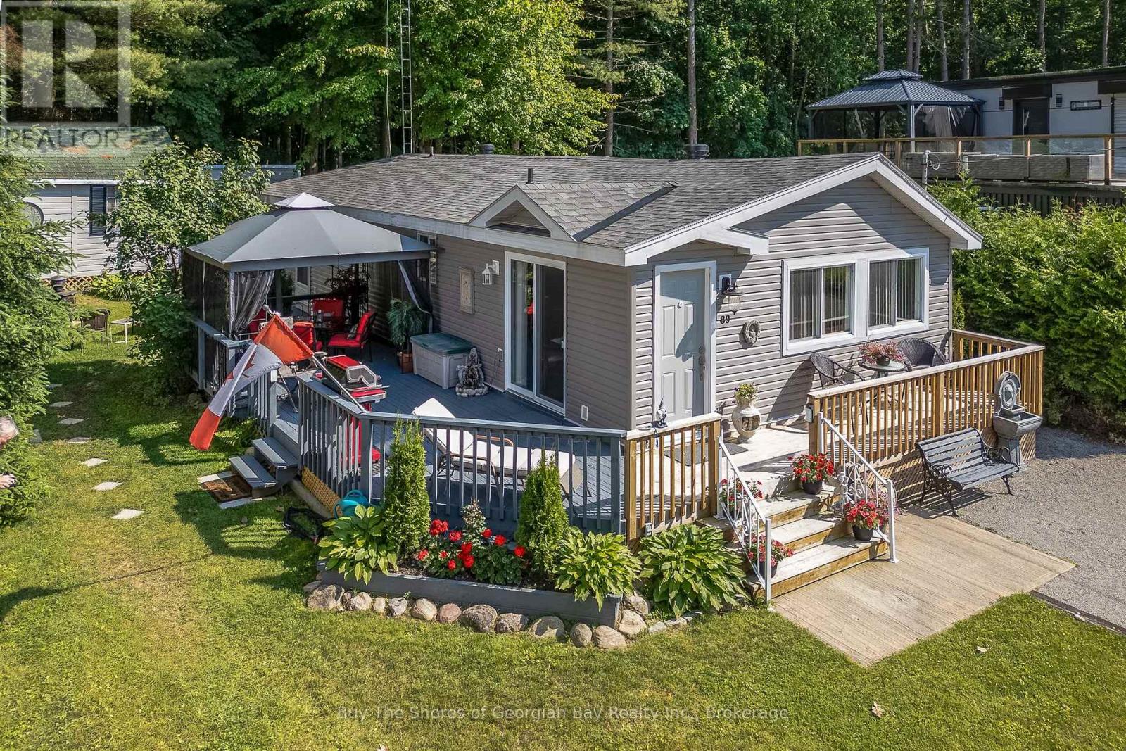 89 ANDREW DRIVE, Tiny, Ontario