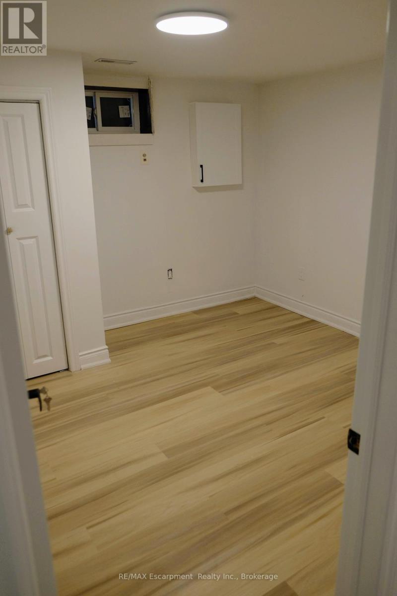 Lower - 118 Sackville Street, Toronto, Ontario  M5A 3E7 - Photo 7 - C13172656