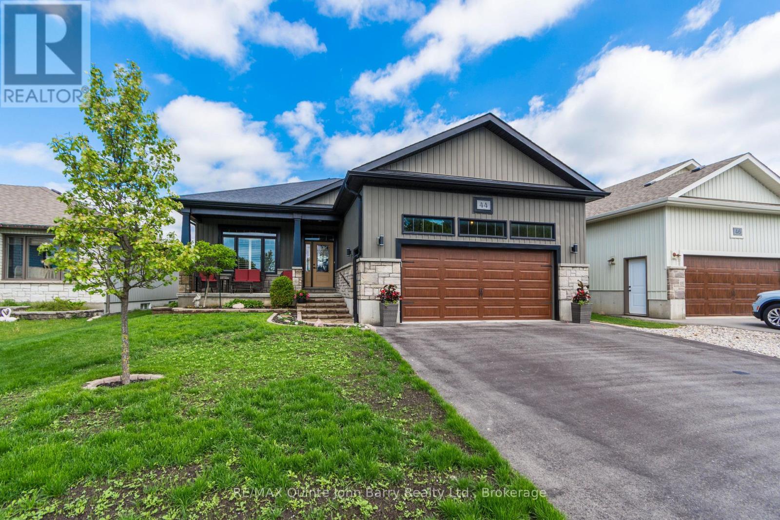 44 Ambrosia Terrace, Quinte West (Murray Ward), Ontario  K8V 0G6 - Photo 1 - X13172588