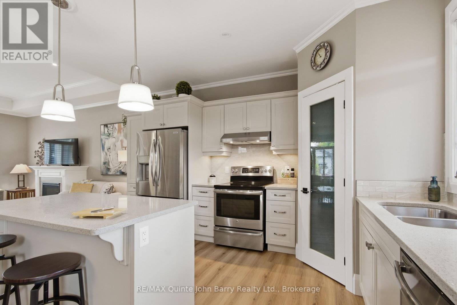 44 Ambrosia Terrace, Quinte West (Murray Ward), Ontario  K8V 0G6 - Photo 12 - X13172588