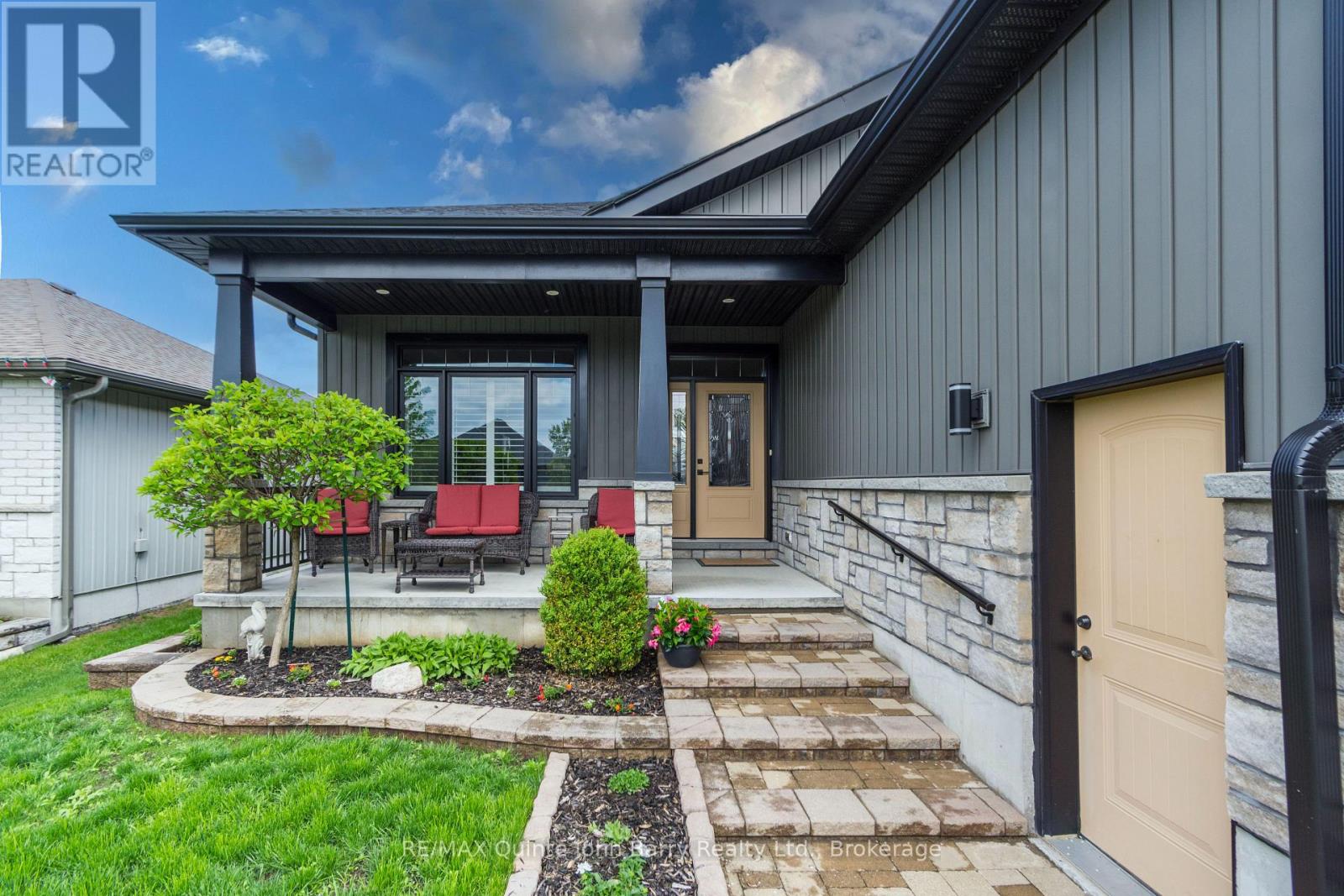 44 Ambrosia Terrace, Quinte West (Murray Ward), Ontario  K8V 0G6 - Photo 3 - X13172588