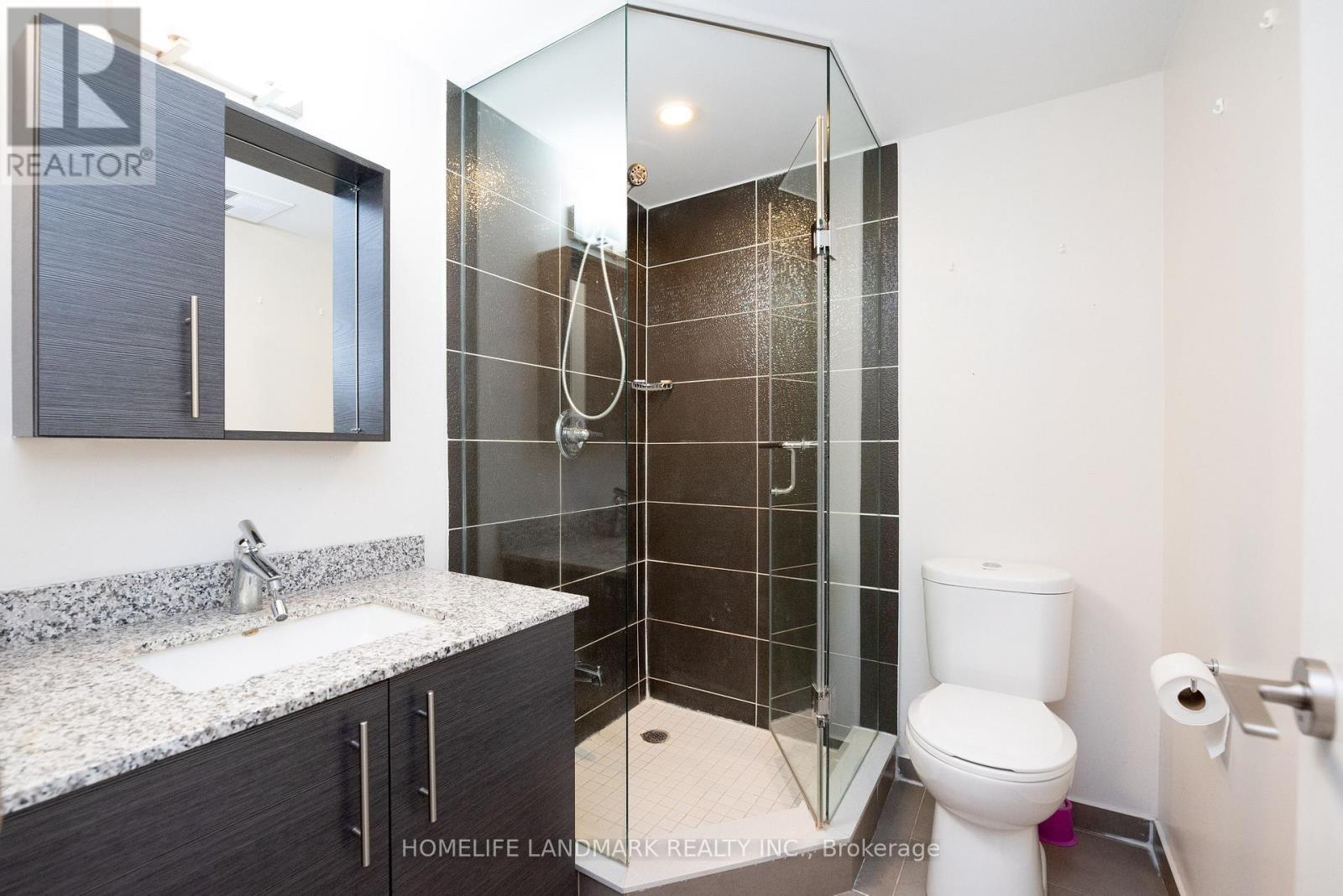 319 South Park Road, Markham, Ontario  L3T 0B9 - Photo 4 - N13172572