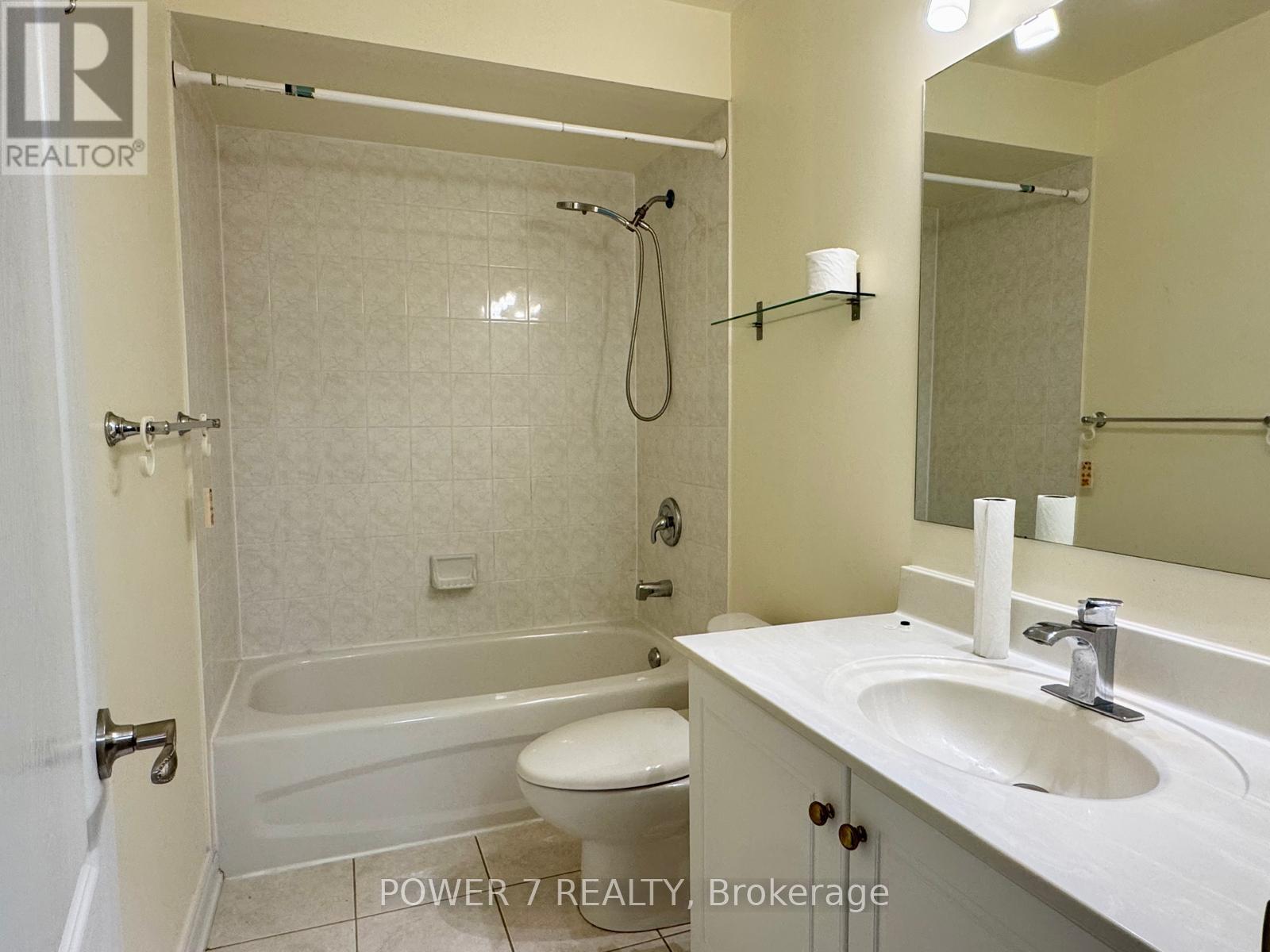 8 Zermatt Way, Markham, Ontario  L3R 5H9 - Photo 14 - N13172626