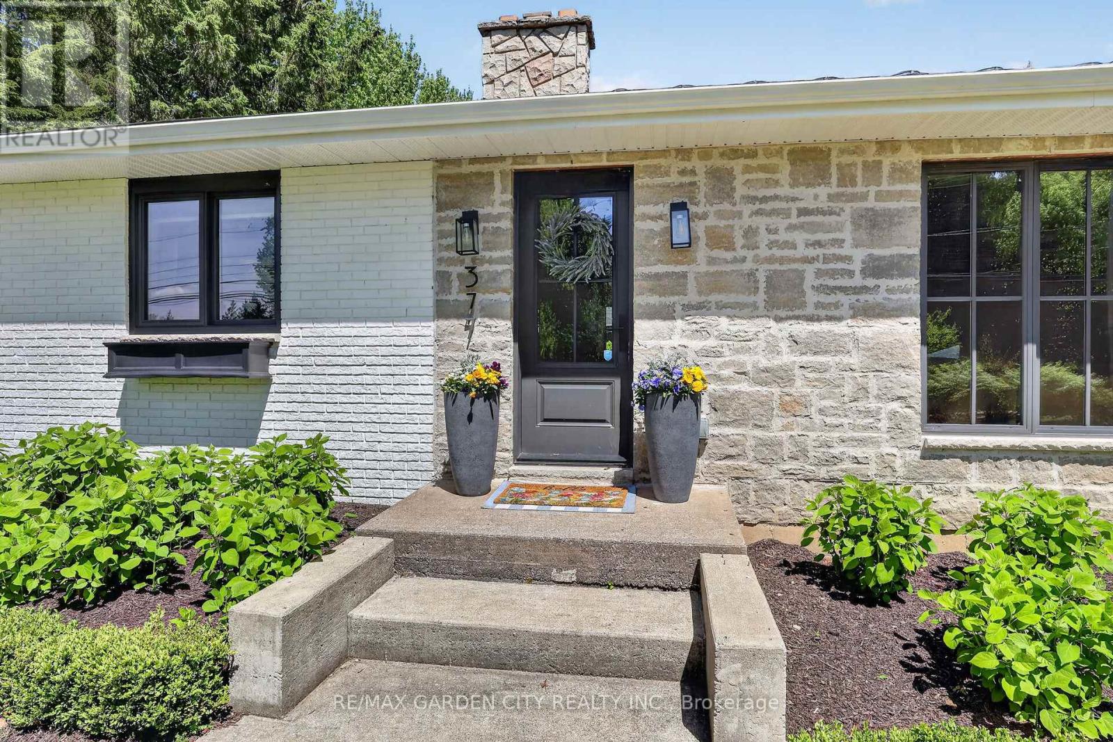 377 Canboro Road, Pelham, Ontario  L0S 1M0 - Photo 2 - X13003536