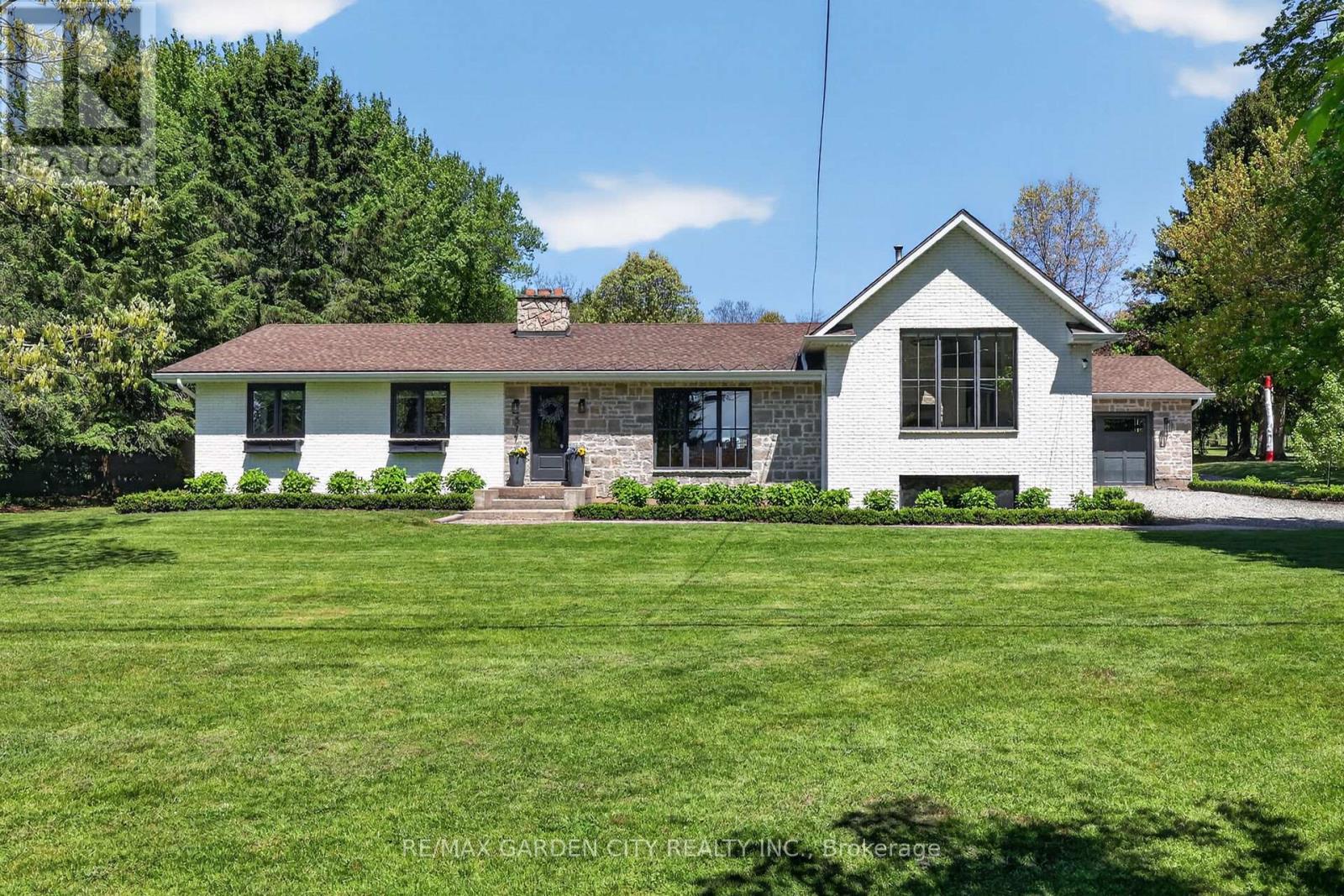 377 CANBORO ROAD, Pelham, Ontario
