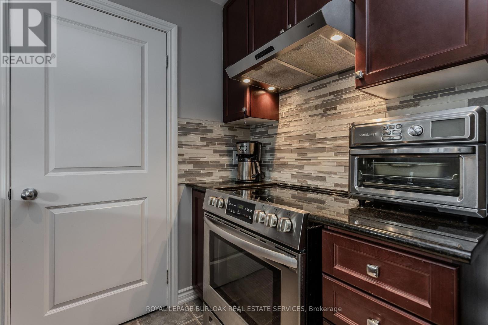 205 - 5327 Upper Middle Road, Burlington, Ontario  L7L 0E9 - Photo 5 - W13172624