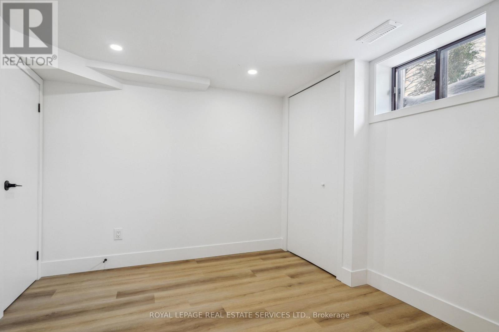 Suite A - 1 Yorkview Drive, Toronto, Ontario  M8Z 2E7 - Photo 11 - W13172632