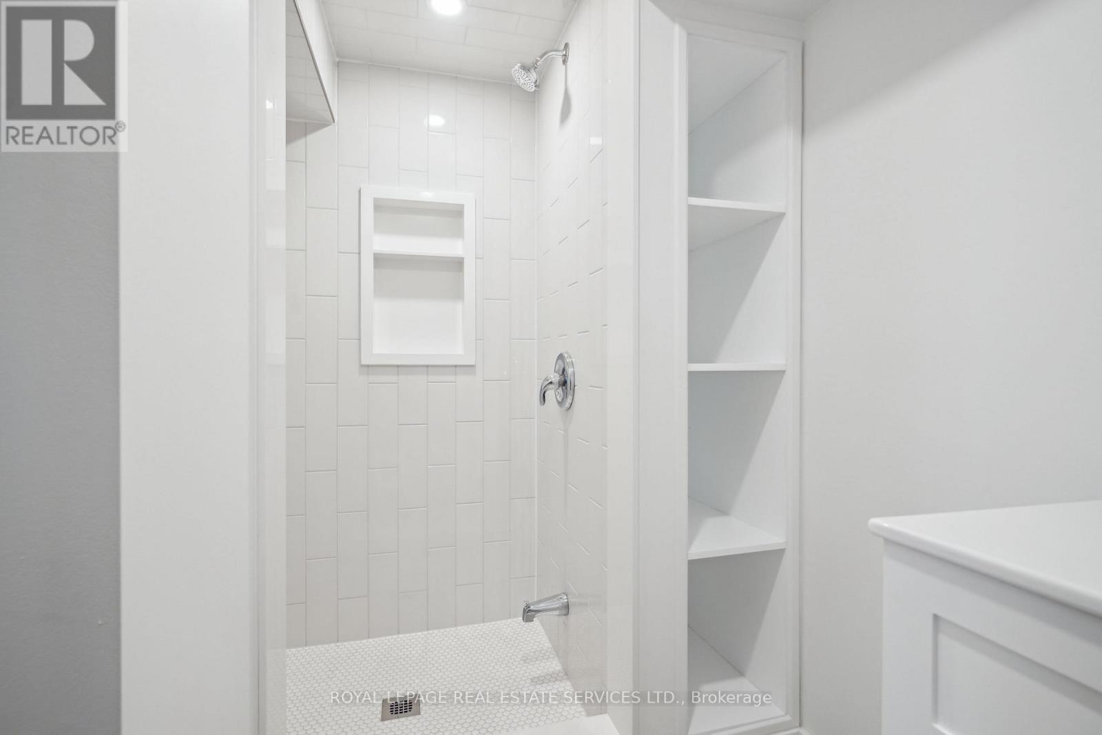 Suite A - 1 Yorkview Drive, Toronto, Ontario  M8Z 2E7 - Photo 14 - W13172632