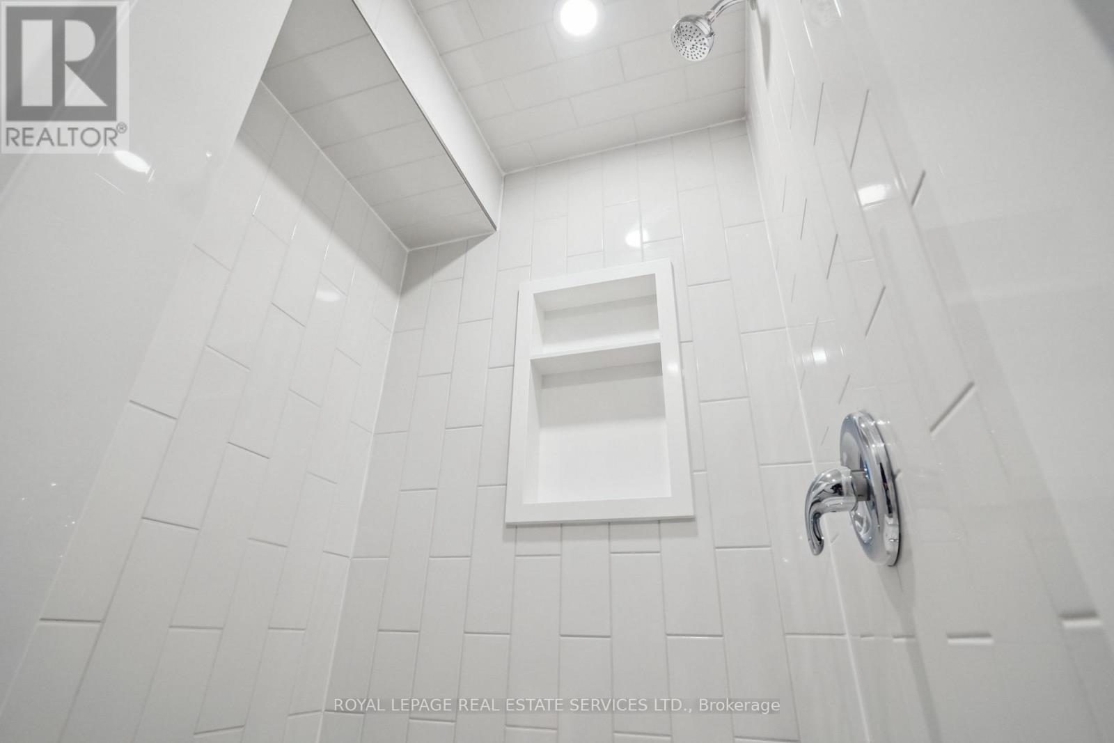 Suite A - 1 Yorkview Drive, Toronto, Ontario  M8Z 2E7 - Photo 15 - W13172632