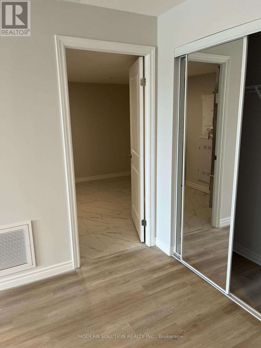 806 - 425 Watson Parkway N, Guelph, Ontario  N1E 7K5 - Photo 4 - X13172578