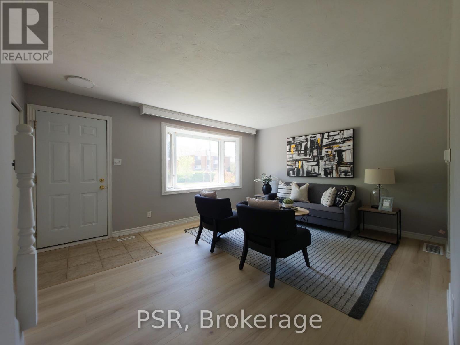 11 Elmsdale Drive, Kitchener, Ontario  N2E 1H7 - Photo 2 - X13172644