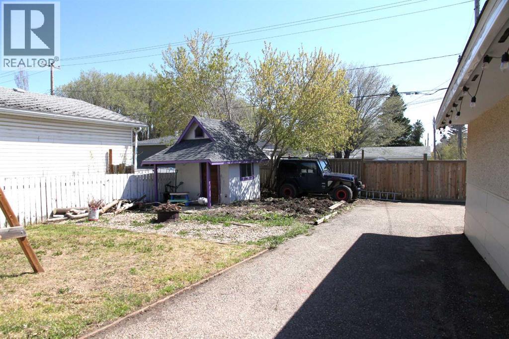 3907 49 Avenue, Lloydminster, Saskatchewan  S9V 0S1 - Photo 19 - A2313691