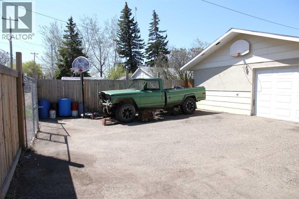 3907 49 Avenue, Lloydminster, Saskatchewan  S9V 0S1 - Photo 22 - A2313691