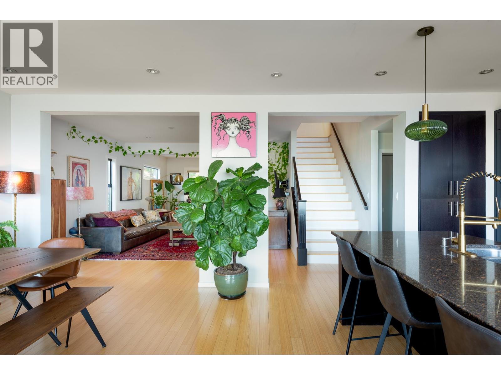 112 Miner Street, New Westminster, British Columbia  V3L 3Z2 - Photo 12 - R3127856