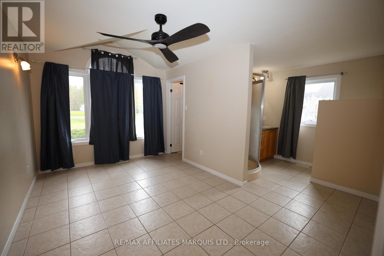 2054 Valley Street, North Stormont, Ontario K0C 1W0 - Photo 13 - X13142340