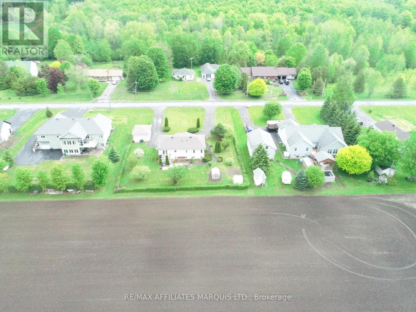 2054 Valley Street, North Stormont, Ontario K0C 1W0 - Photo 22 - X13142340