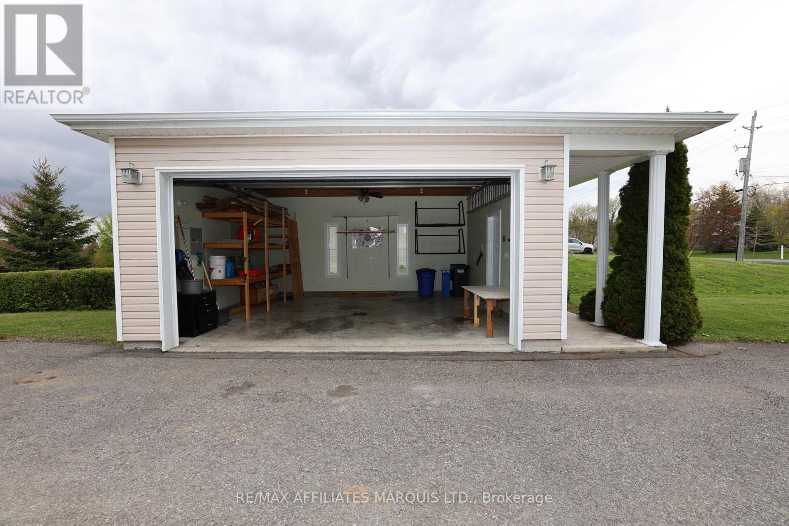 2054 Valley Street, North Stormont, Ontario K0C 1W0 - Photo 7 - X13142340